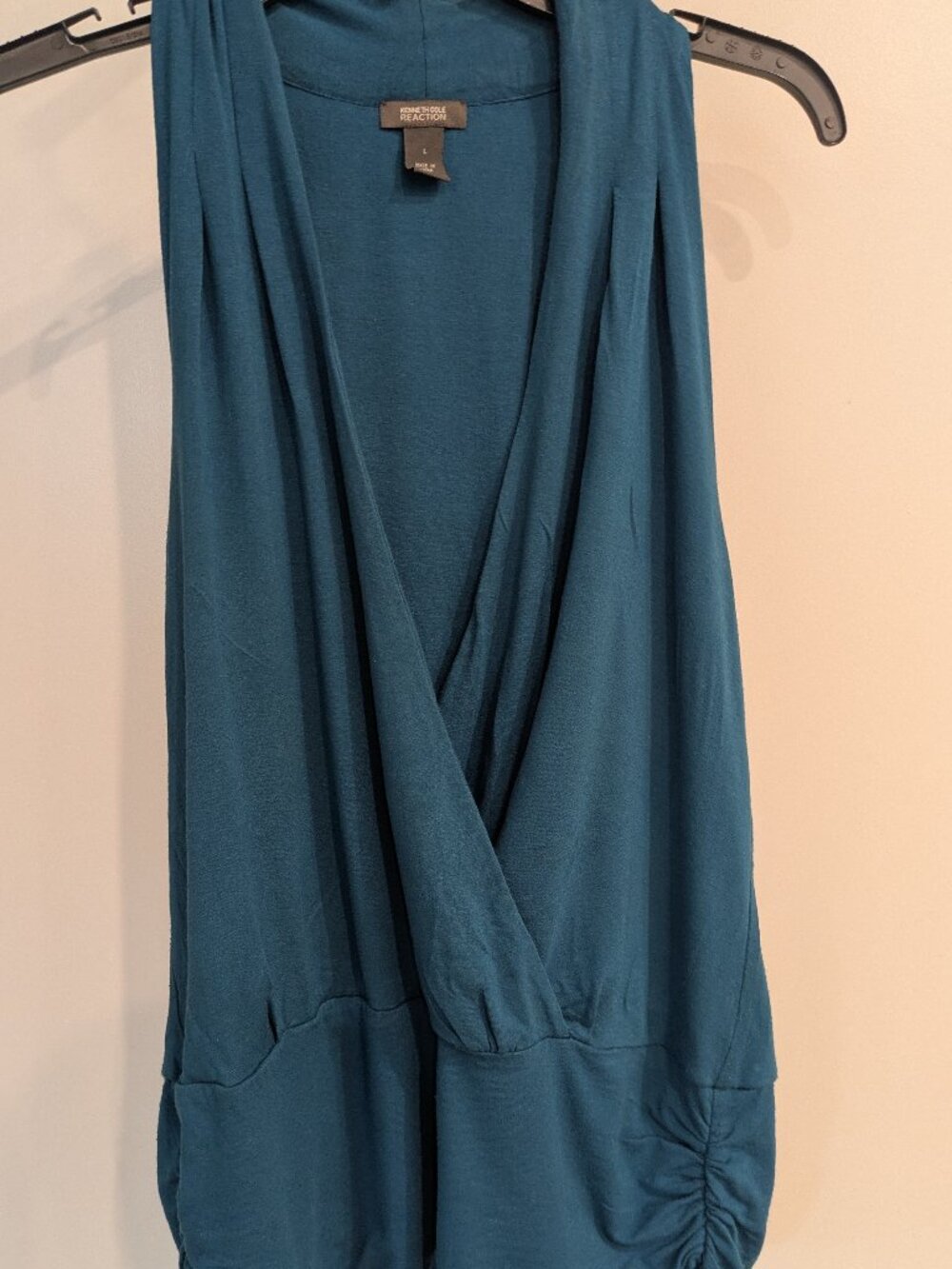 Deep Blue Green Sleeveless Deep Plunge Wrap Top by Kenneth Cole Reaction Size L